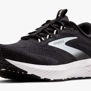 Brooks Women’s Running Shoe - Black & White Revel 7.